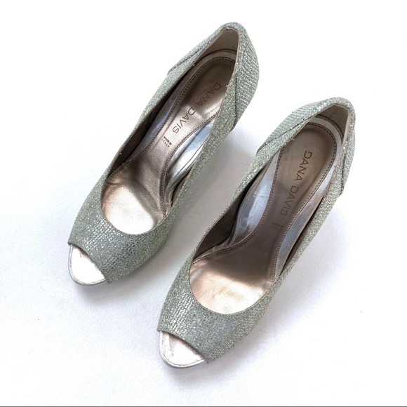Dana Davis Shoes - Dana Davis Livigno Peep Toe Pump